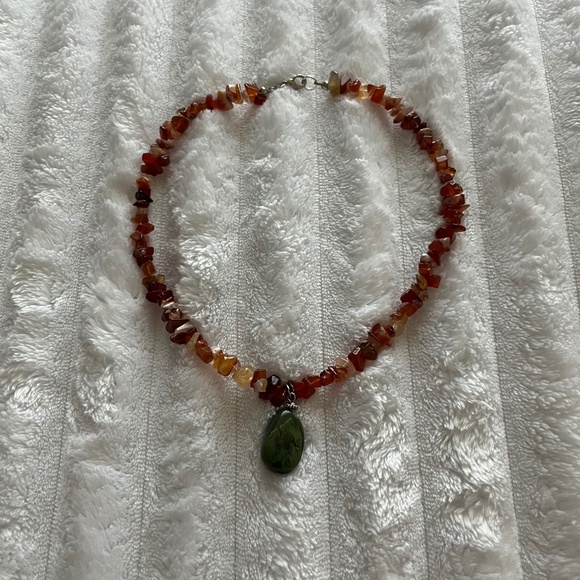 unbranded Jewelry - 16 inch Natural Stone Necklace NEW